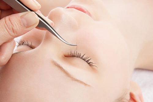 Học nối mi ở đâu dễ tìm việc Học nối mi ở đâu dễ tìm việc