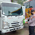 Personil Polsek Sungai Kunjang Laksanakan Pengecekan Kendaraan yang Antri Mengisi BBM di SPBU