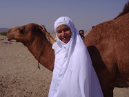 Gambar bersama unta di Tanah Arab