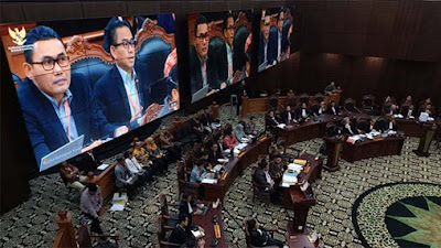 Video Zulhas Diduga Bagi Bansos Diputar di MK, Bawaslu: Tak Ada Pelanggaran