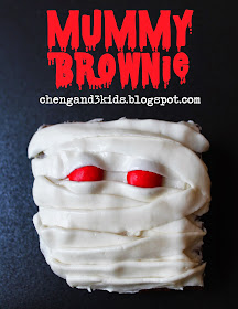 Mummy Brownie for Halloween by chengand3kids.blogspot.com