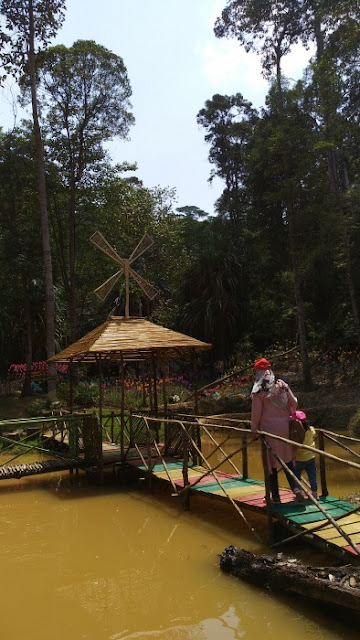 Lembah Pelangi