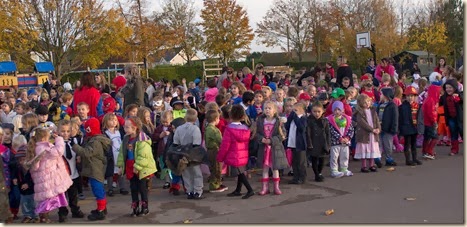 be a hero day 016008