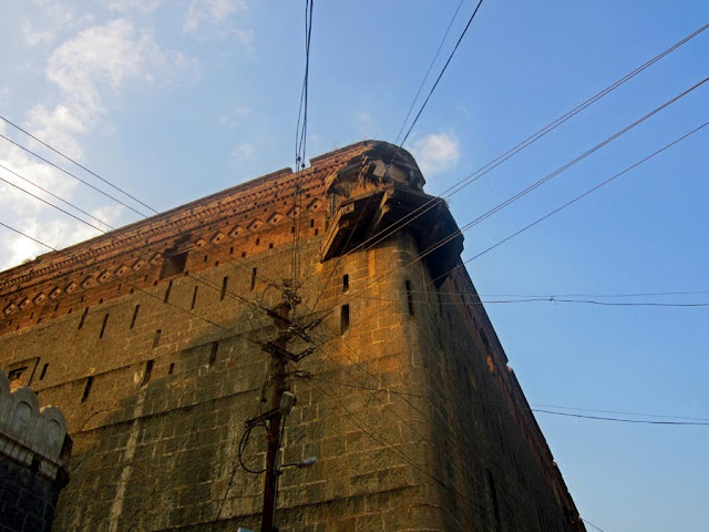 exterior of Purandare wada at Saswad