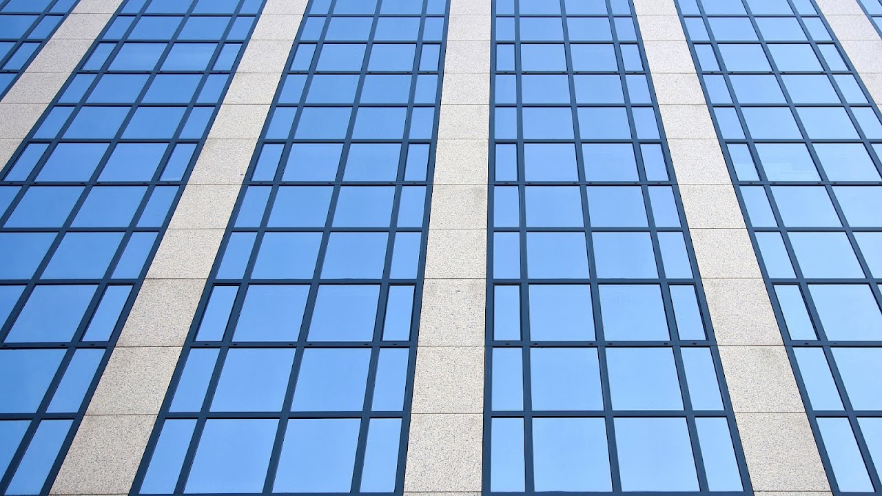 Recovery of funds from the Madoff investment scandal Bankrupt