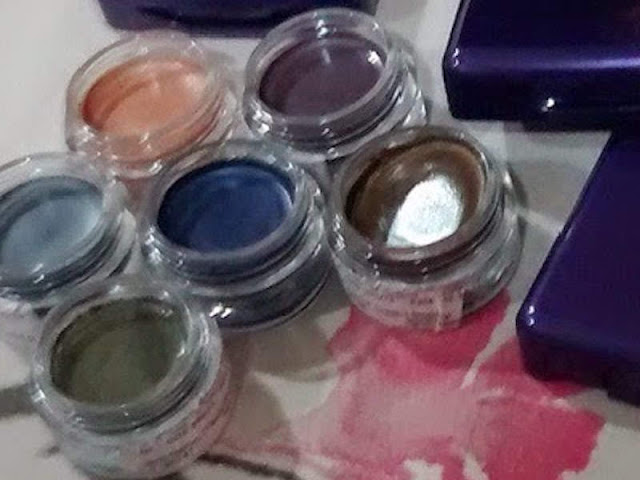 Oriflame's The One Colour Impact Cream Eye Shadow Product Review