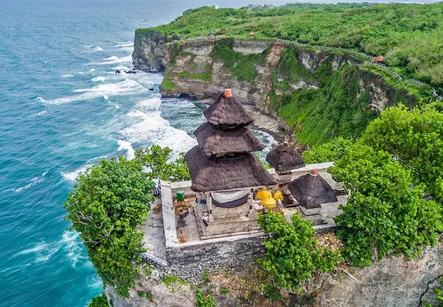 pura luhur uluwatu