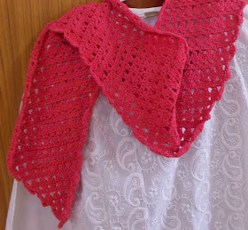 Sweet Nothings Crochet pattern blog, easy paid pattern for a gorgeous scarf,