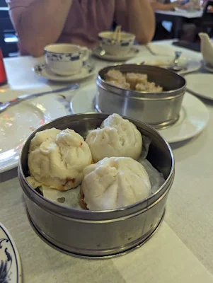 Basket of steamed dumplings at Macau Dim Sum in Rato