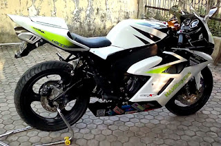 "Modifikasi Motor Honda Tiger21"