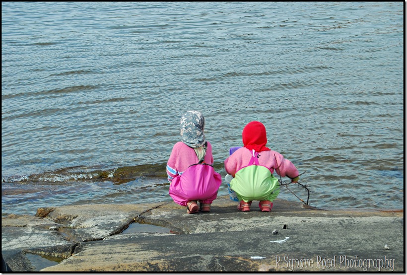 jentene ut mot havet