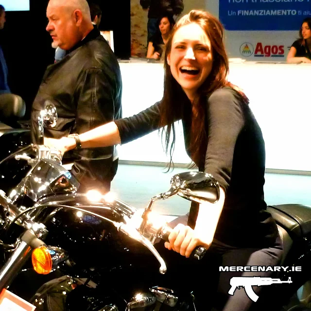 EICMA 2013 - Girls & Stickers