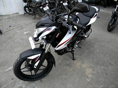 Bajaj Pulsar 200NS Images Pics And Photos Gallery Collection