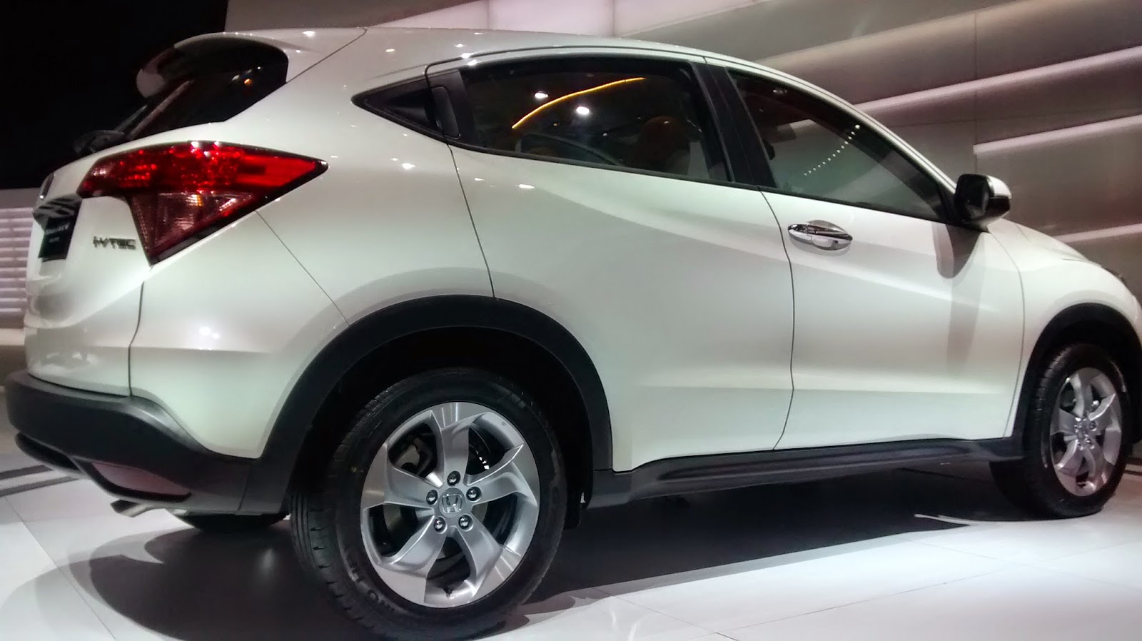 SPESIFIKASI HONDA HRV HARGA MOBIL HONDA