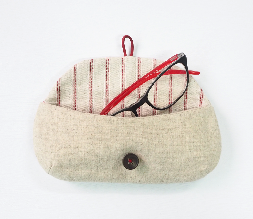 DIY Glasses Case Sewing Tutorial + Pattern. How to Sew.