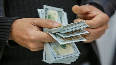 انخفاض أسعار صرف الدولار امام الدينار اليوم في الأسواق العراقية