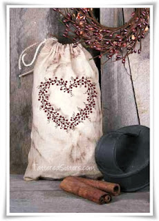 Grungy Gift Bag with Pip Berries Heart