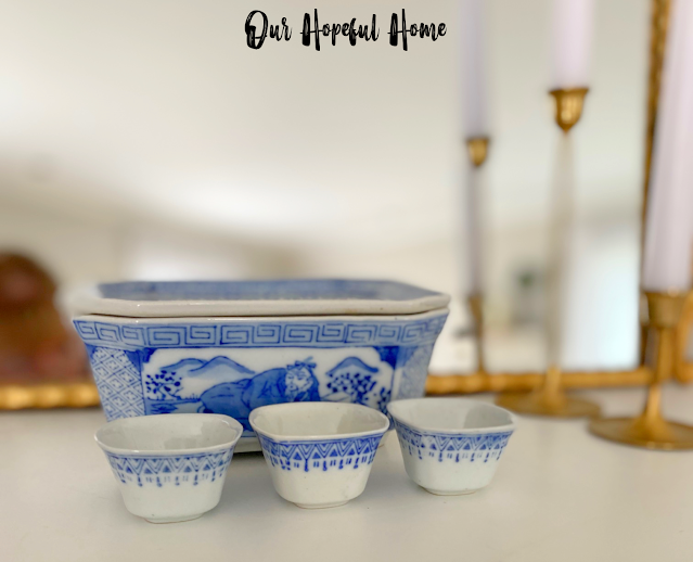 chinoiserie porcelain cups cache pot