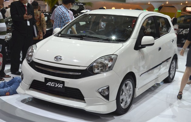  Gambar  Mobil  Toyota  Agya  Terbaru