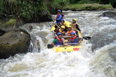 Rafting di Bogor / Arung Jeram di Bogor