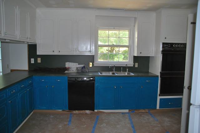 Dapur minimalis warna biru