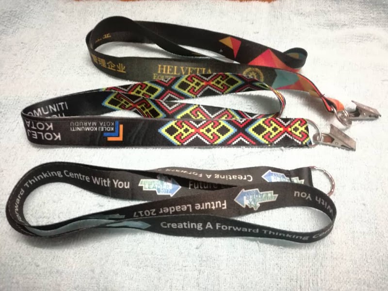 CUSTOM LANYARD