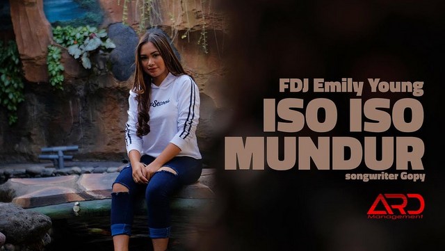 Emily Young - Iso Iso Mundur