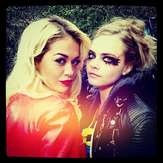 Instagram - Backstage Cara Delevingne y Rita Ora