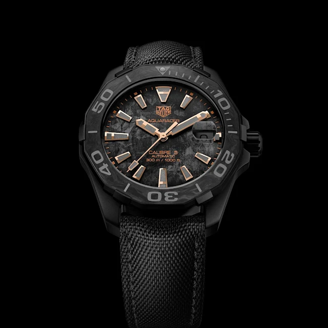 TAG Heuer Aquaracer Carbon Edition with rose gold accents