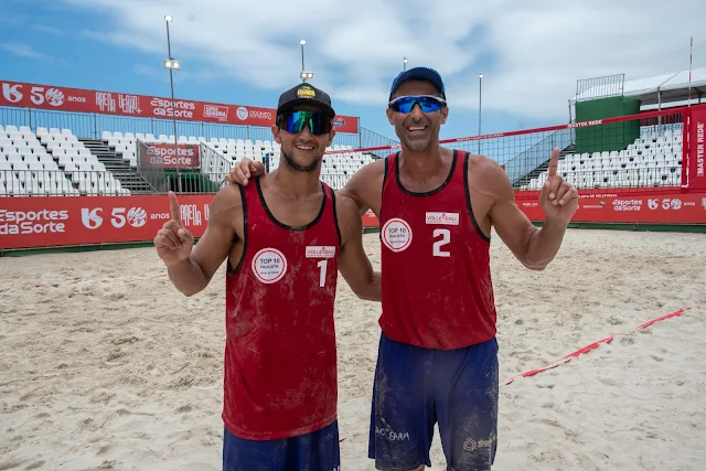 Com final eletrizante, torneio profissional de Vôlei de Praia define campeões no Guarujá