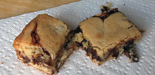 Chocolate Chip Paisley Blondies by freshfromthe.com