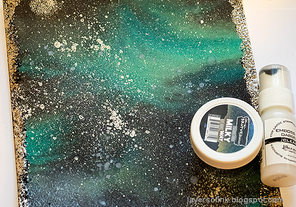 Layers of ink - Glow In The Dark Space Panel Tutorial by Anna-Karin Evaldsson. Embossing the edges.