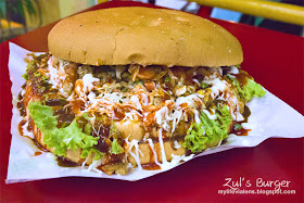 Zul's Burger, the biggest burger in Penang