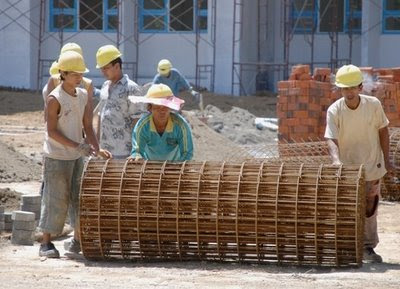 Jika Tuhan Menjatuhkan Uang dan Batu