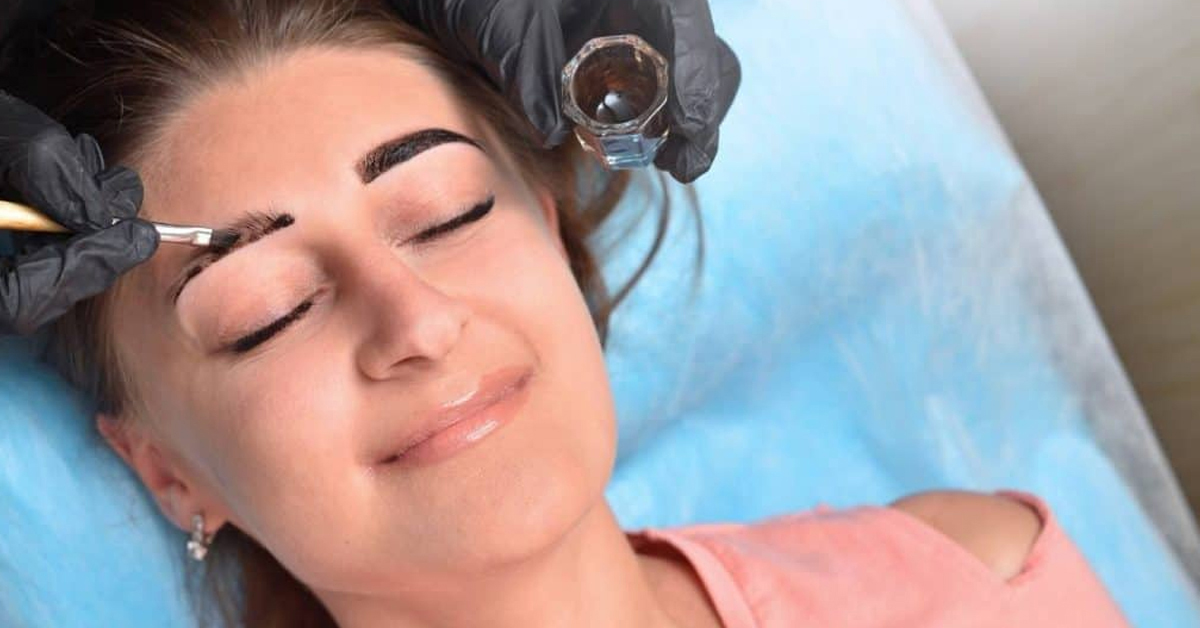 What is brow tint?