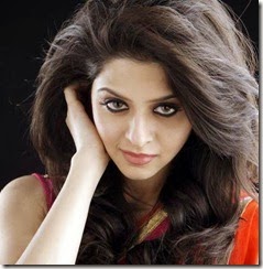 vedhika_cute_photos