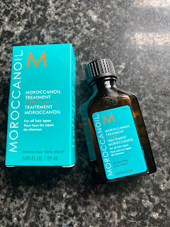 Packaging and bottle of Moroccanoil Treatment