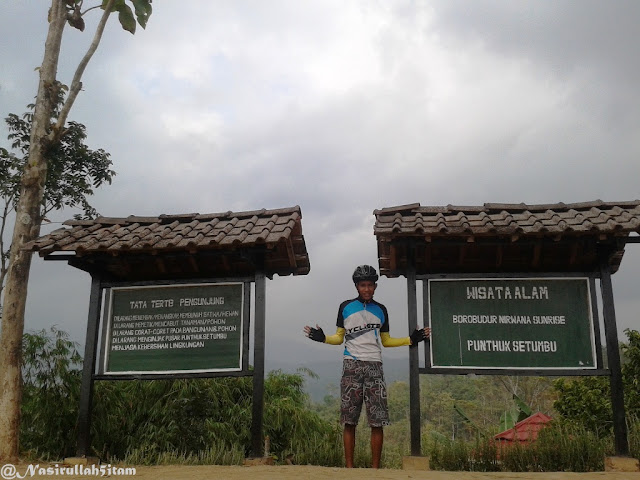 Di Punthuk Setumbu, Magelang