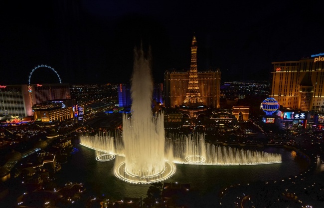 18 Amazing Fountains From All Over The World That Are Real Works Of Art - Fountains of Bellagio, Las Vegas