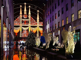 2018 new york christmas display saks