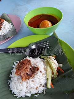 Nasi Dagang Tepi Kubur Kampung Atas Tol