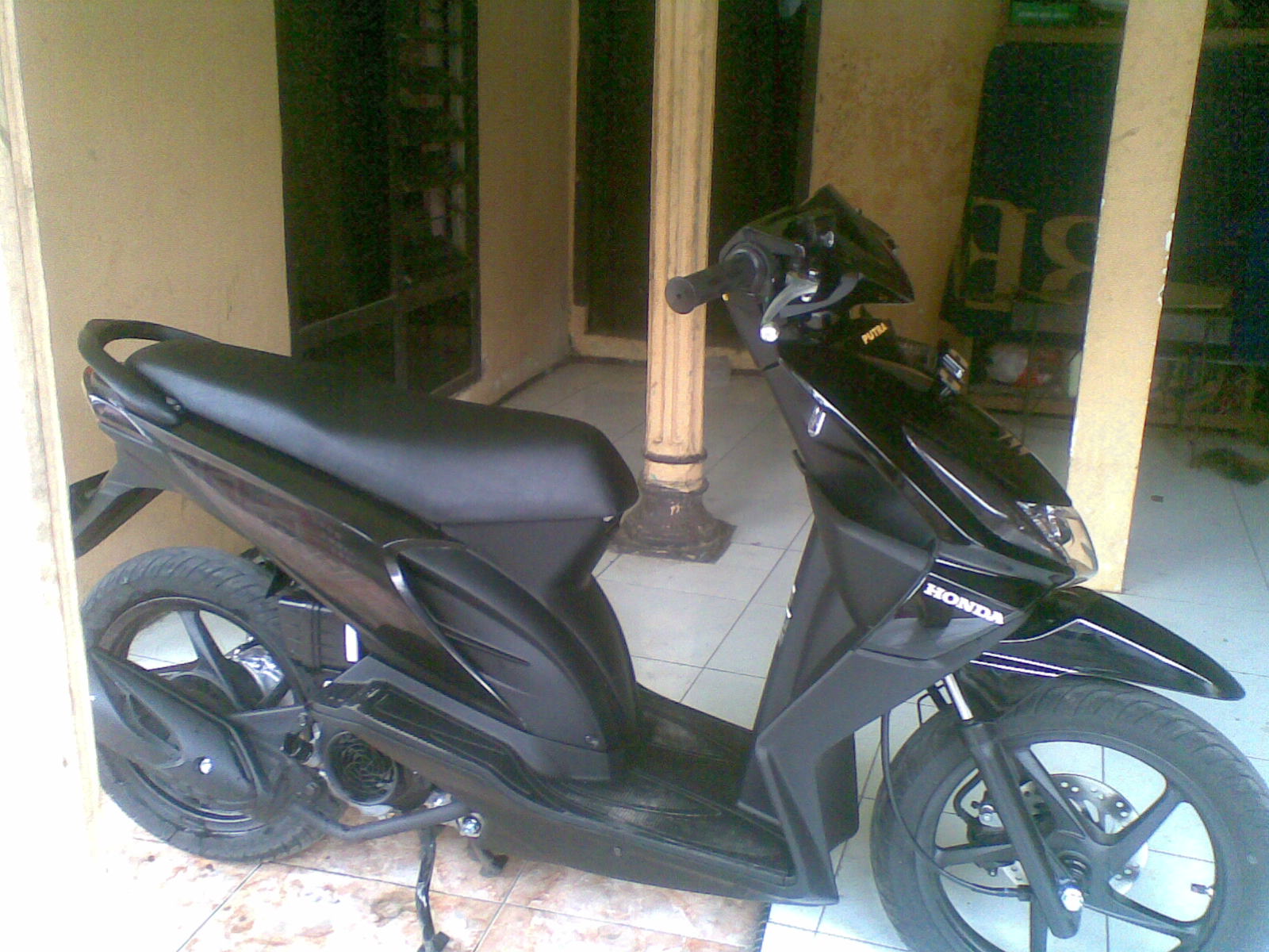 Modifikasi Sepeda Motor Honda Beat Five Posting