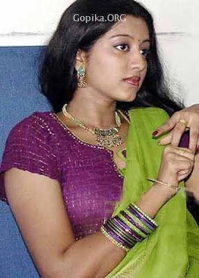 SEXY ACTRESS GOPIKA  PICTURES