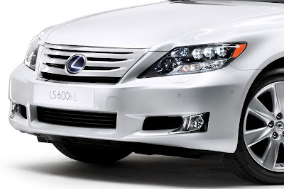 2010 Lexus LS 600h Bumper