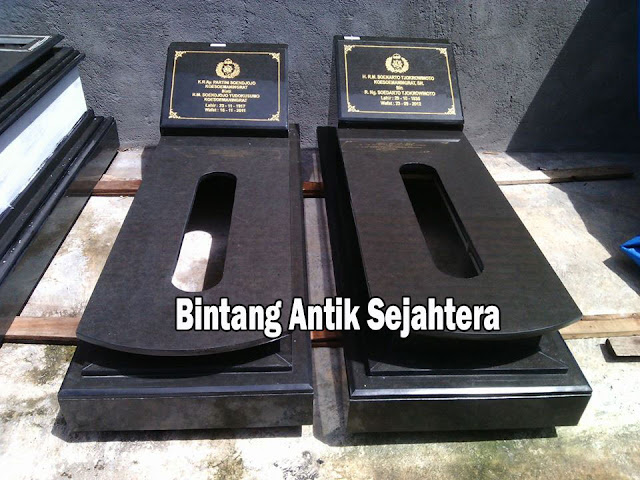 Makam Pahlawan Granit