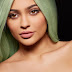 Bộ son kem sành điệu của Kylie Jenner "cháy" hàng chỉ sau chưa đầy... 1 phút bán