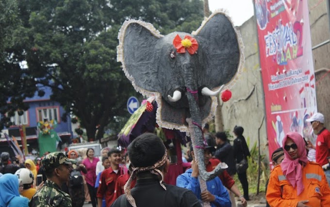 Meriahnya  Festival Gajah di Kelurahan Leuwigajah Cimahi