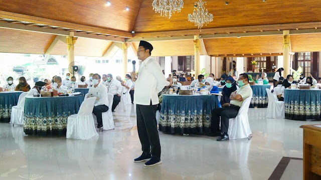 Abah Subandi  Paparkan Implementasi PUG Pemerintah Kab. Sidoarjo Secara Daring