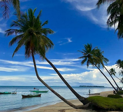 [http://FindWisata.blogspot.com]  Pantai Kade Tigo, Destinasi Wisata Andalan Kota Barus