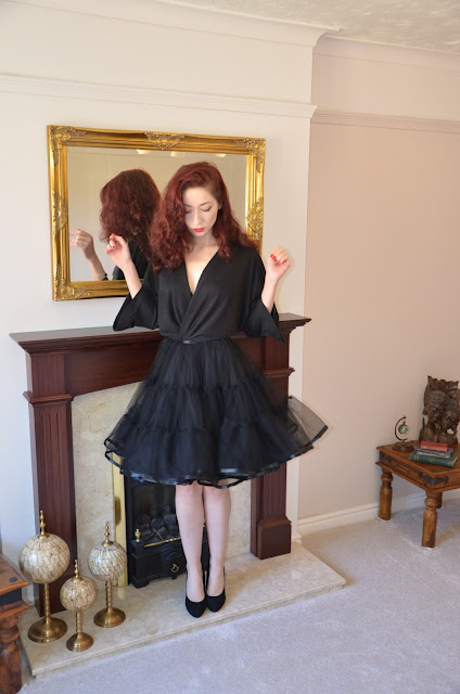 DIY sewing black tulle petticoat how to upcycling projects vintage underthings sewing & fashion blogger